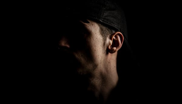 如何成为关键影响人物“Key Person of Influence”
